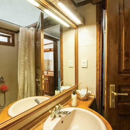 Milies Historic Pelion