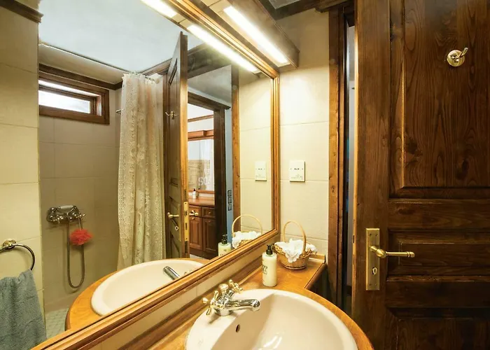 Milies Historic Pelion